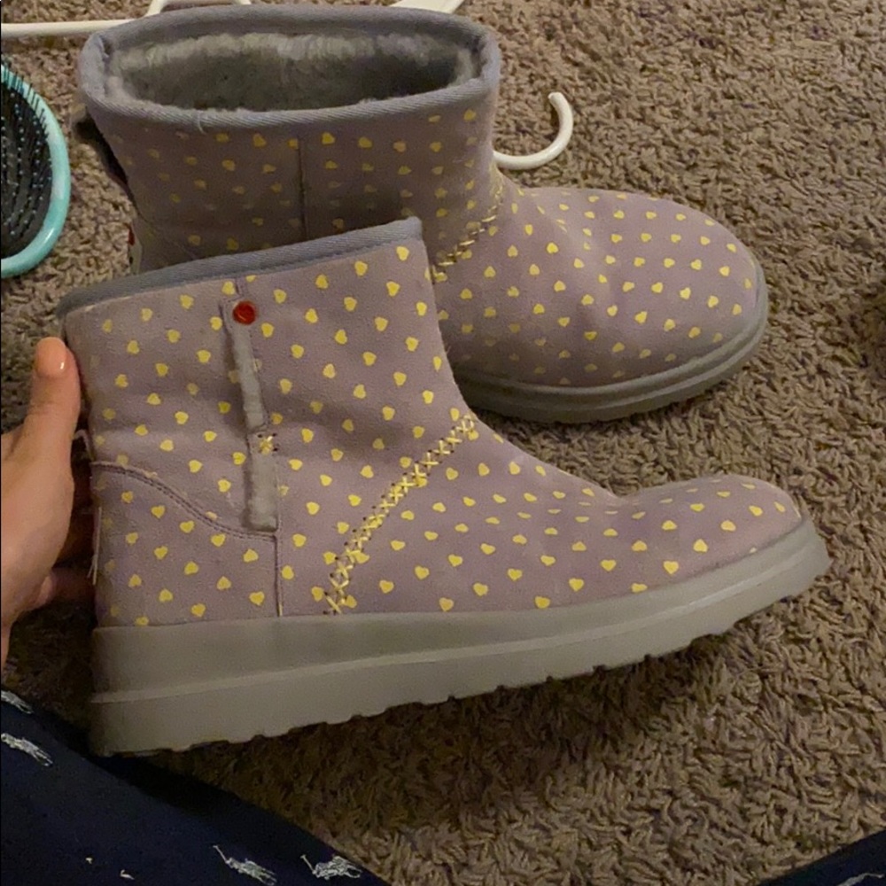 Ugg Yellow Heart Boots